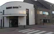 Exterior 3 Hobbit Hotel Zaventem