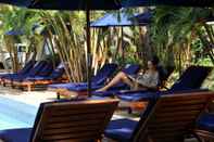 Swimming Pool Oasis Palms Hotel