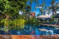 Swimming Pool La Rivière d' Angkor Resort