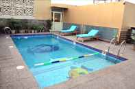 Swimming Pool Hotel Seven Hills Tower