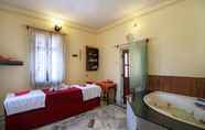 In-room Bathroom 6 Amar Mahal