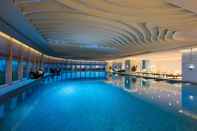 Swimming Pool DoubleTree by Hilton Hotel Anshun