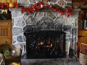 Lobby 4 Hay Lake Lodge & Cottages