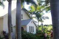 Bangunan Port Douglas on Macrossan