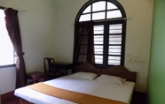 Bedroom 2 Elphinstone Residency