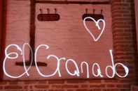 ภายนอกอาคาร El Granado Hostel