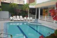 Swimming Pool Hotel Napolitano