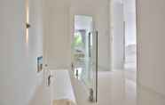 In-room Bathroom 2 Villa Haiyi 3 Bedroom with Infinity Pool