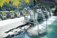 Kolam Renang King's Resort & Spa