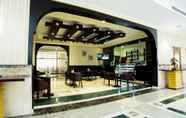 Bar, Kafe dan Lounge 5 Sapphire Plaza Hotel