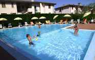 Kolam Renang 7 Hotel Bella Peschiera