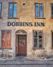 Bên ngoài 4 Dobbins Inn