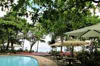 Kolam Renang Chali Beach Resort and Conference Center