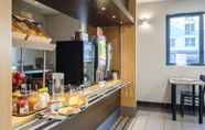 Restoran 2 B&B Hotel Lille Tourcoing Centre