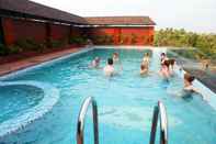 Kolam Renang Hotel Allseason