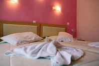 Kamar Tidur Theofilos Classic Hotel