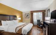 Kamar Tidur 7 Quality Inn & Suites