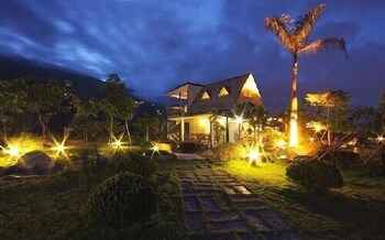 Luar Bangunan 4 Grassland of Sunshine B&B