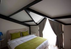 Bedroom 6 Calanthe Residence