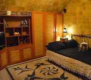 Bilik Tidur 3 Medieval Villa