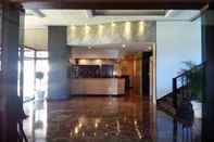 Lobby Apartamentos La Roca Rentals