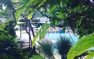 Kolam Renang 3 Bitez Marina Hotel