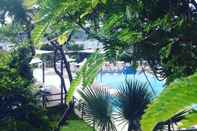 Kolam Renang Bitez Marina Hotel