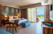 ห้องนอน 5 Solimar Aquamarine Resort