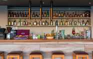 Bar, Cafe and Lounge 4 Solimar Aquamarine Resort