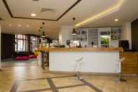 Bar, Kafe, dan Lounge Casa Karina Hotel