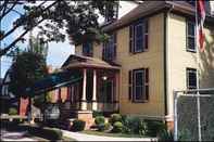 Exterior Ye Olde Walkerville Bed & Breakfast