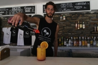 Bar, Kafe, dan Lounge Armadoros Hotel Ios Backpackers