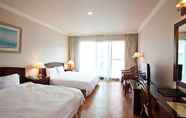Bedroom 5 Lakeside Resort Hotel