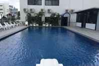 Swimming Pool Chada Veranda Hotel