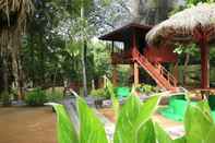 Kolam Renang Hotel River Front