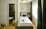 Kamar Tidur 4 Bold Hotel Frankfurt Messe