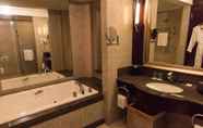 Toilet Kamar 6 Dongguan MCB Lake Hotel