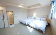 Bedroom 6 Kindness Hotel Xiong Zhong