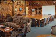 Lobby Inconnu Lodge