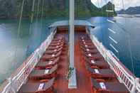 Swimming Pool Viola Cruise Halong Bay