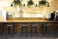 Bar, Kafe dan Lounge Indy Hotel