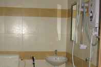 Toilet Kamar D'Warung Motel