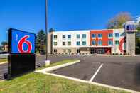 Bên ngoài Motel 6 Allentown, PA