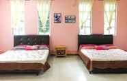 Kamar Tidur 3 Kapal Terbang Guest House