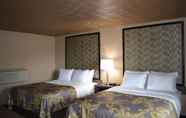 Kamar Tidur 2 AArya Hotel By Niagara Fashion Outlets