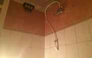 In-room Bathroom 7 Hotel GLION SHIGA - Adults only