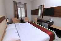 Kamar Tidur The Gambir Anom Hotel Resort & Convention