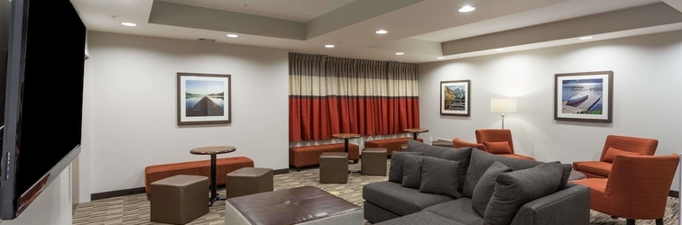 Lobby Microtel Inn & Suites by Wyndham Kitimat