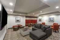 Lobby Microtel Inn & Suites by Wyndham Kitimat