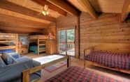 Bedroom 3 Fairway Family Cabin